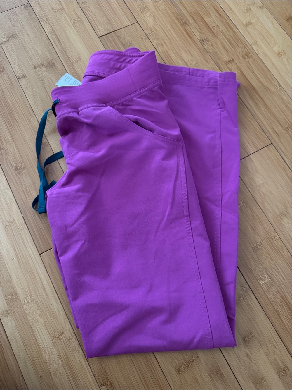 Women’s Figs X-Small Tall
